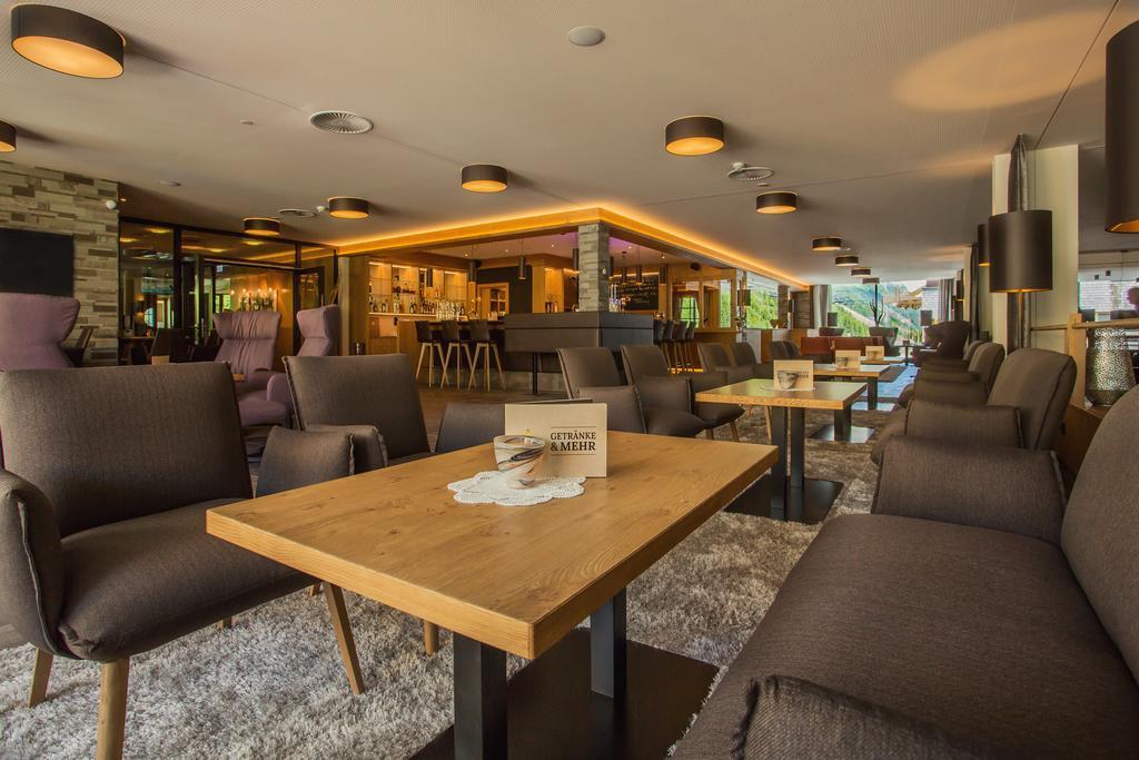 Hotel Vier Jahreszeiten Sankt Leonhard im Pitztal Exterior foto