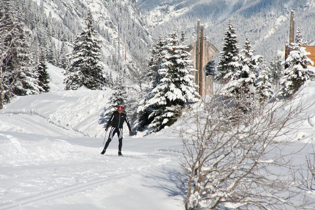 Hotel Vier Jahreszeiten Sankt Leonhard im Pitztal Exterior foto
