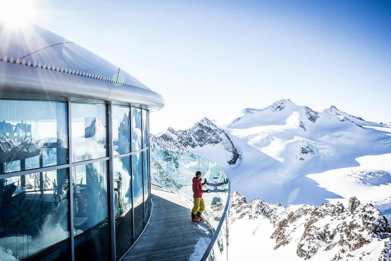 Hotel Vier Jahreszeiten Sankt Leonhard im Pitztal Exterior foto